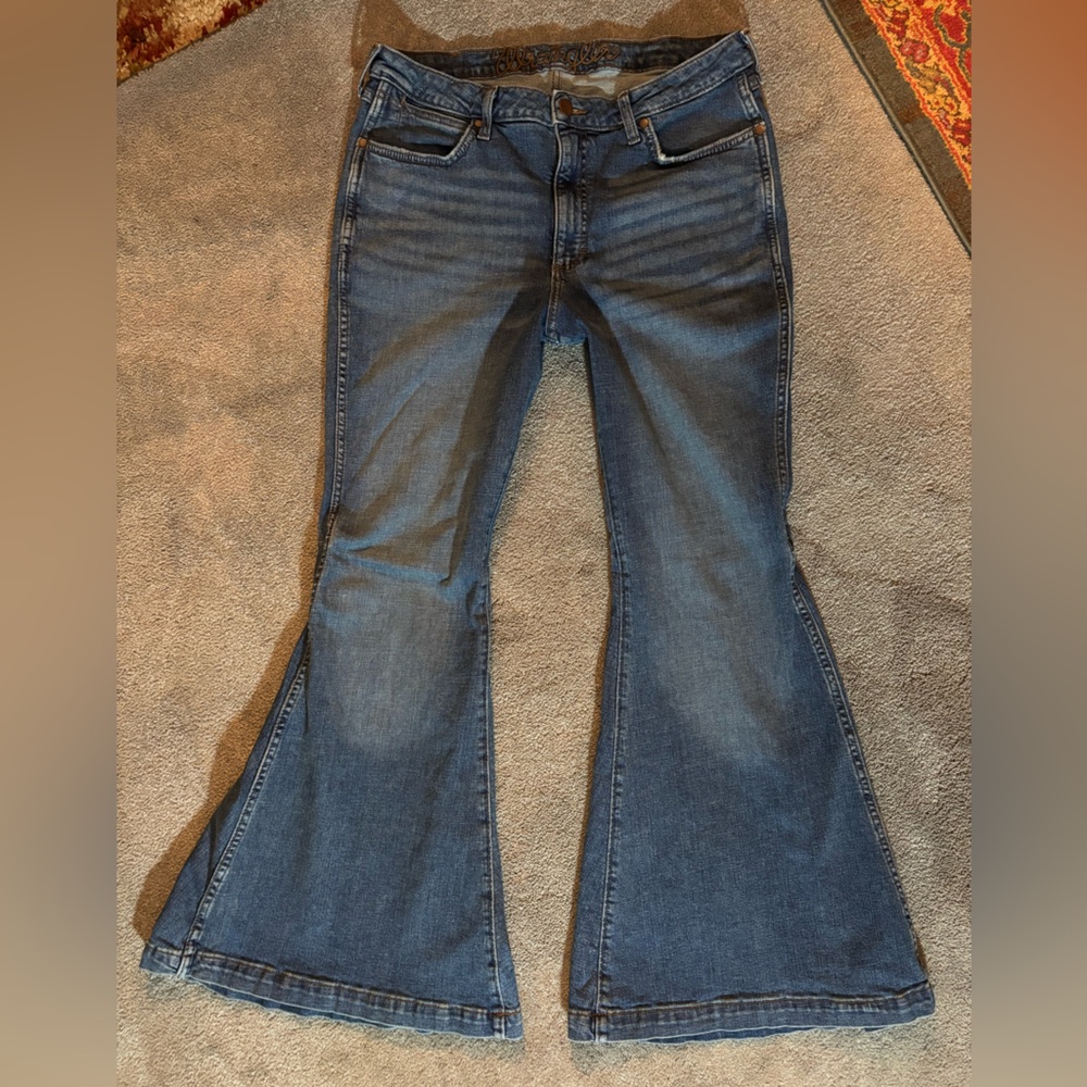 Wrangler Vintage Dark Blue Ultra Flared Western Jeans Size 32X32